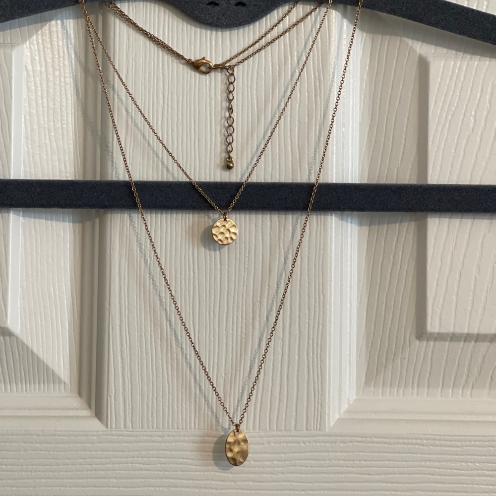 Seeing circles necklace